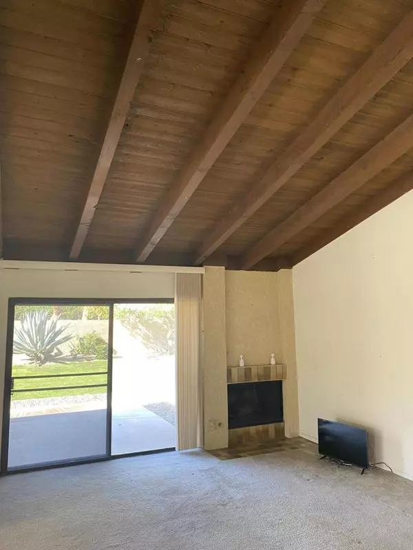 Palm Desert, CA 92260,72395 Rolling Knolls