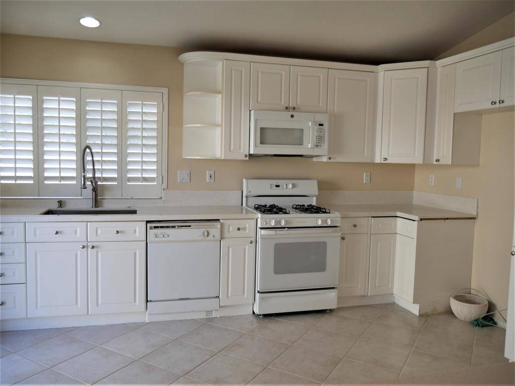 Palm Desert, CA 92260,290 Corte Bella
