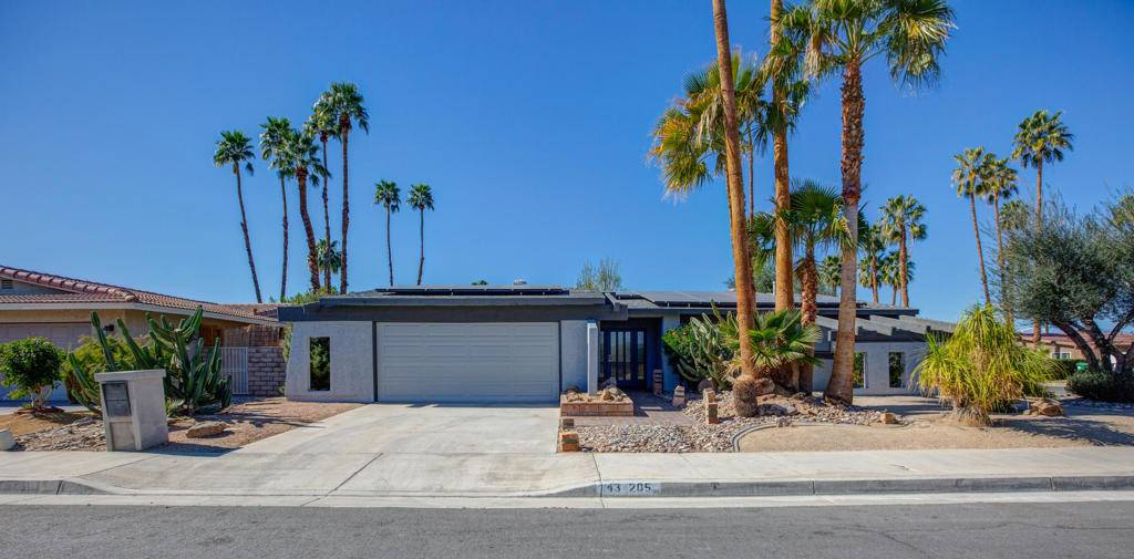 Palm Desert, CA 92260,43205 Silk Tree LN