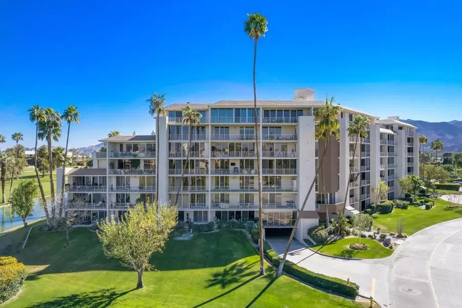900 Island DR #304, Rancho Mirage, CA 92270
