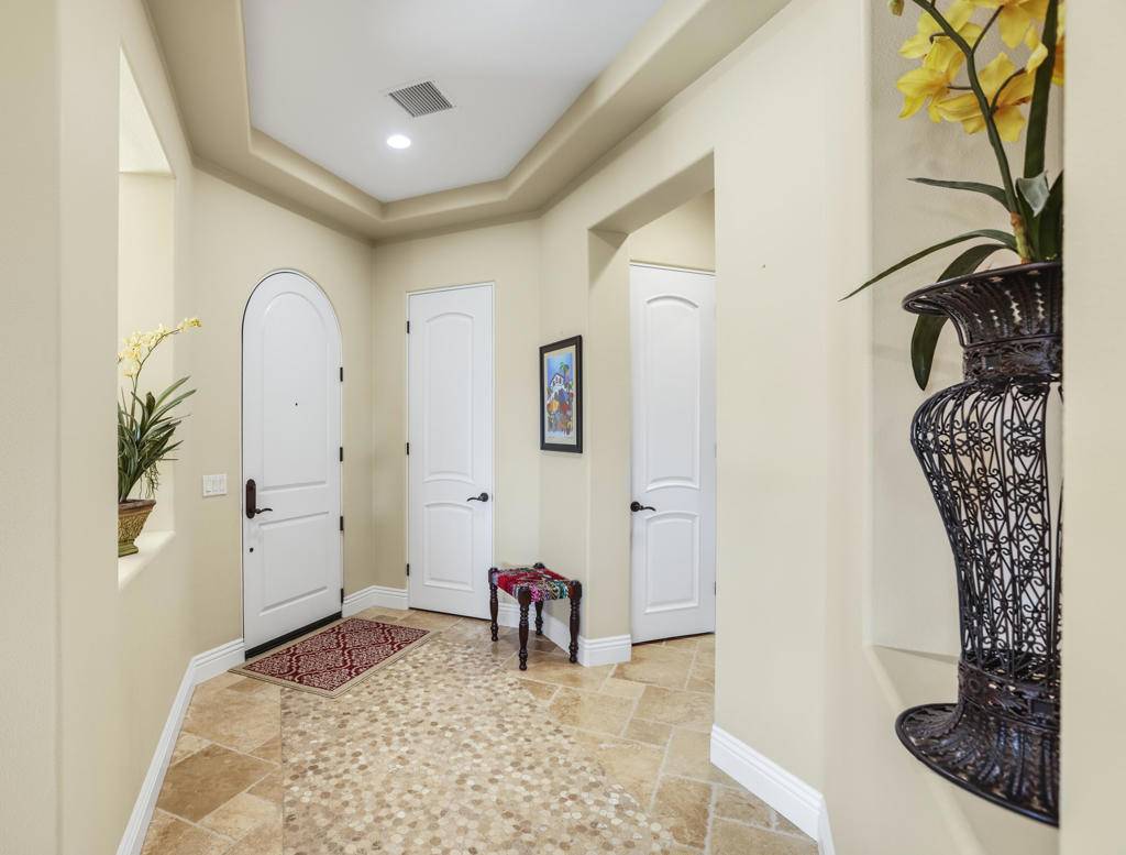 Cathedral City, CA 92234,425 Via Milano
