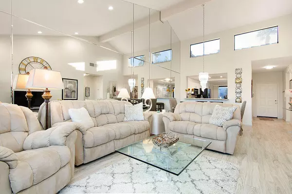 Palm Desert, CA 92211,39082 Gladiolus LN