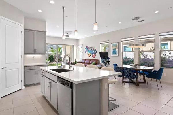 Rancho Mirage, CA 92270,15 Vintage