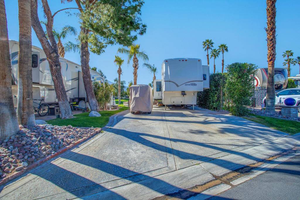 Cathedral City, CA 92234,69411 Ramon RD #818