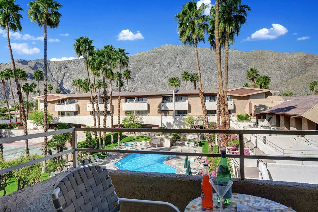471 S Calle El Segundo #C15, Palm Springs, CA 92262