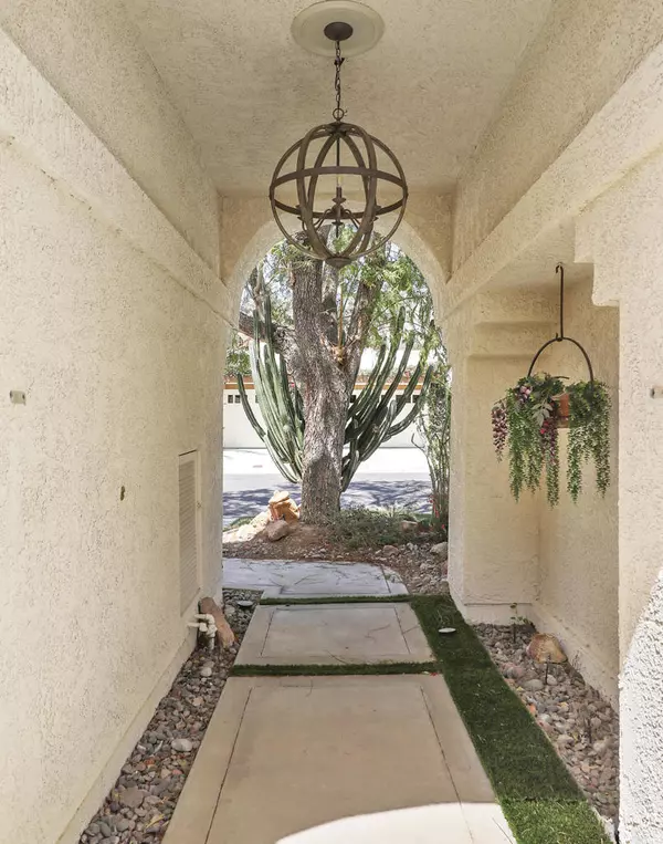 La Quinta, CA 92253,77331 Camino Quintana