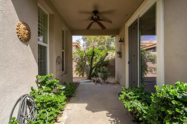 La Quinta, CA 92253,60305 Desert Rose DR