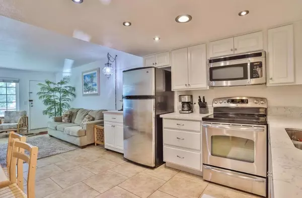 Desert Hot Springs, CA 92240,9647 Spyglass AVE #22