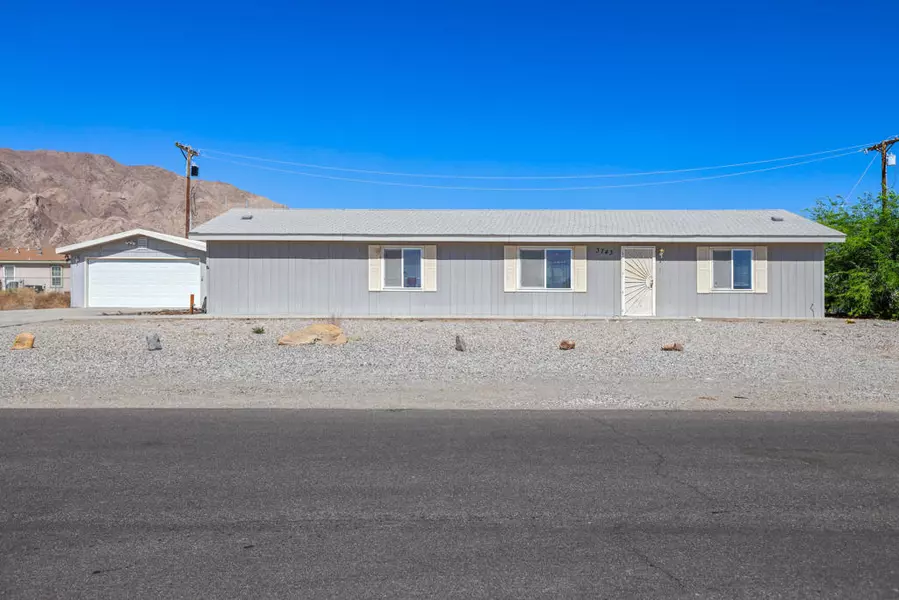3743 Thomas AVE, Thermal, CA 92274
