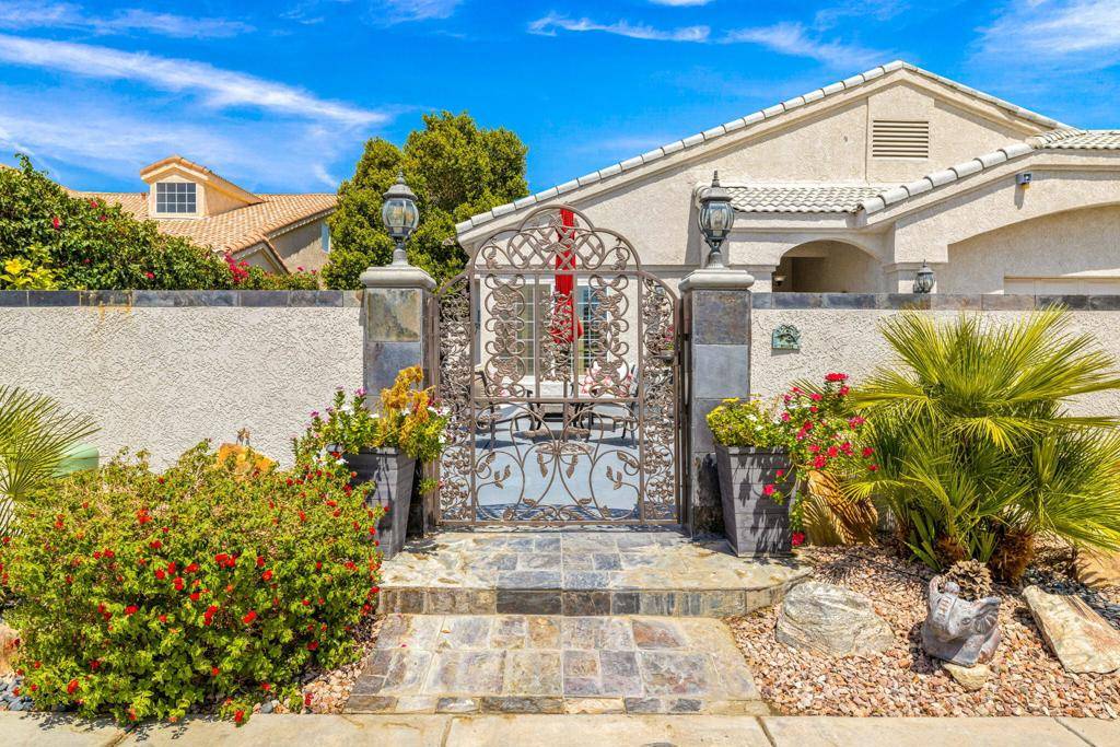 Palm Desert, CA 92211,41410 Carlotta DR