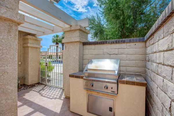 Palm Desert, CA 92211,115 Alcola CIR