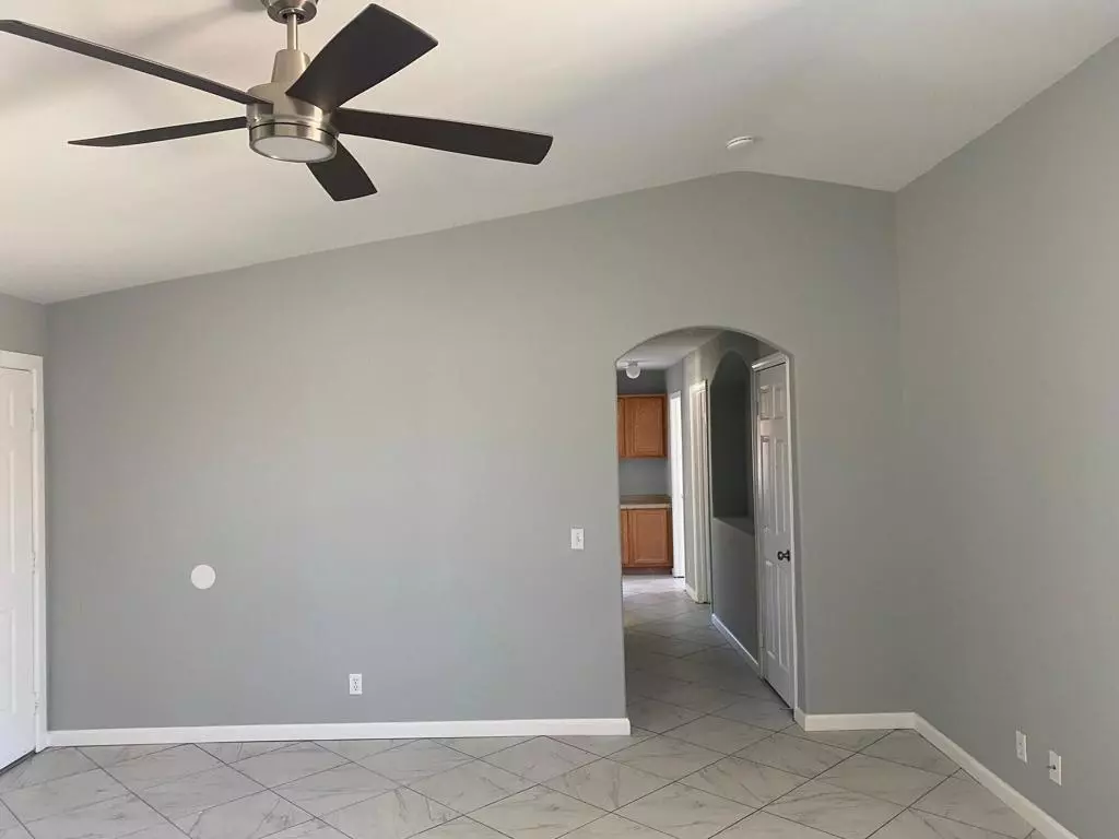 Thermal, CA 92274,1221 Mullet AVE