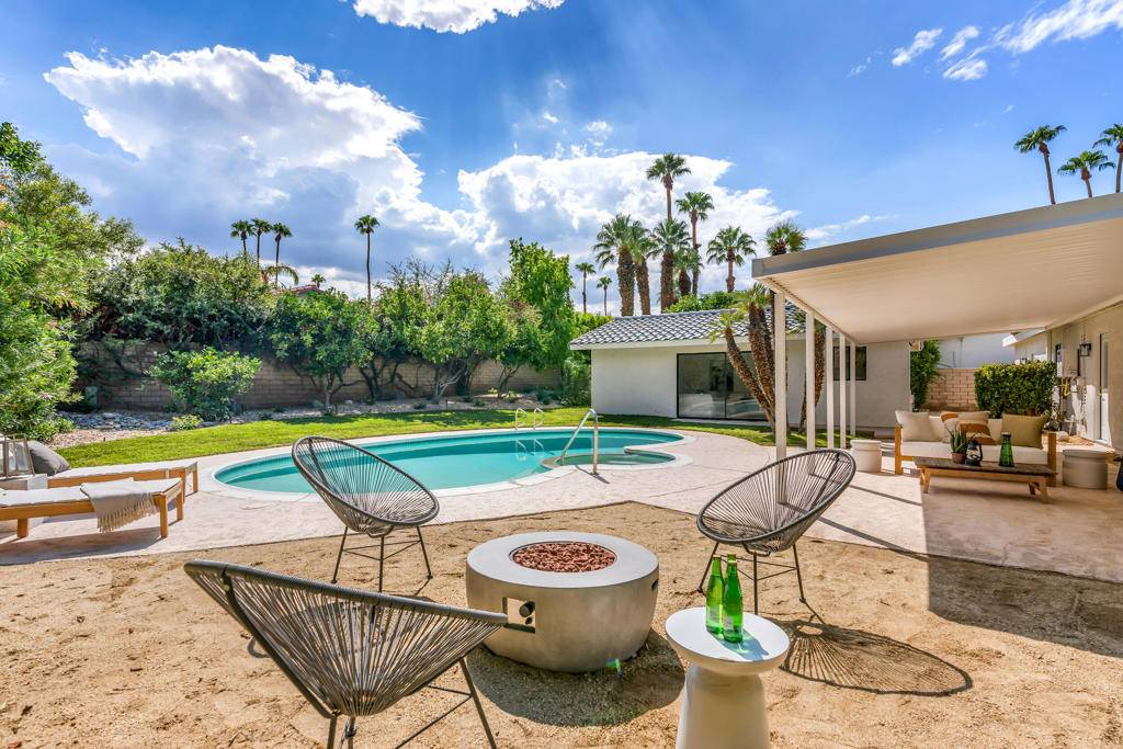 Palm Desert, CA 92260,72827 Haystack RD