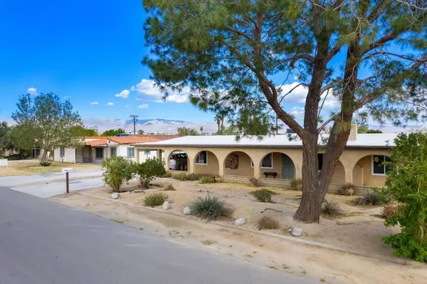 45386 Elm ST, Indio, CA 92201