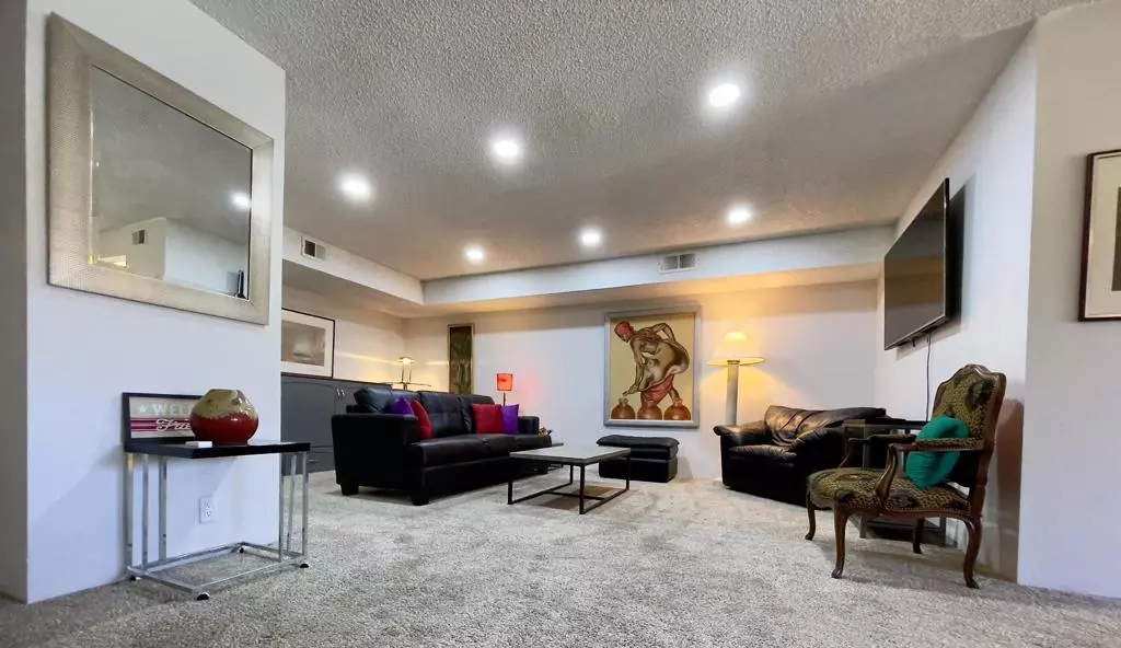 5105 E Waverly DR #H24, Palm Springs, CA 92264