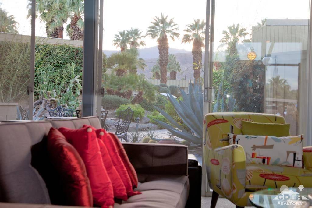 Palm Desert, CA 92260,261 Sandpiper ST