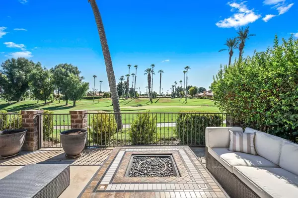 122 Giralda CIR, Palm Desert, CA 92260