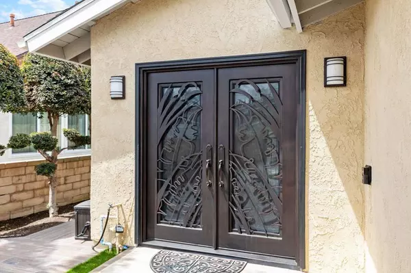 Mission Viejo, CA 92692,24625 Sadaba