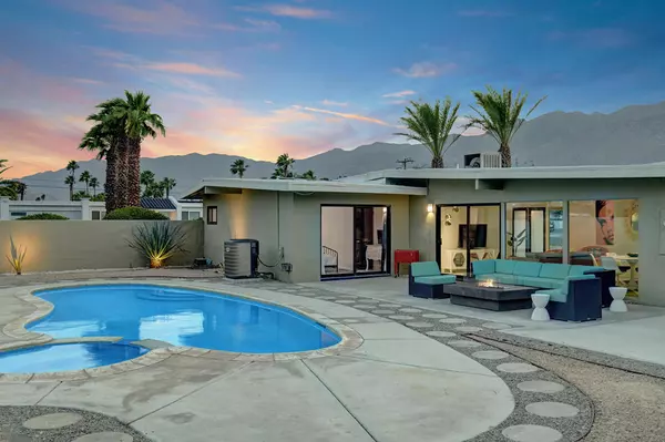 2230 N Los Alamos RD, Palm Springs, CA 92262