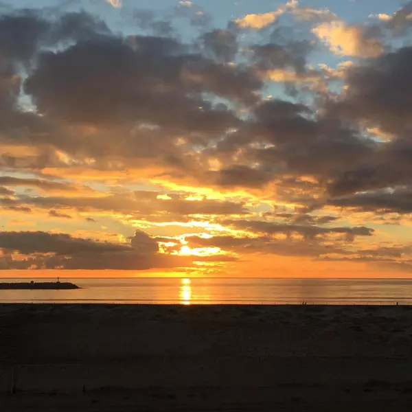 6 Voyage ST #104, Marina Del Rey, CA 90292