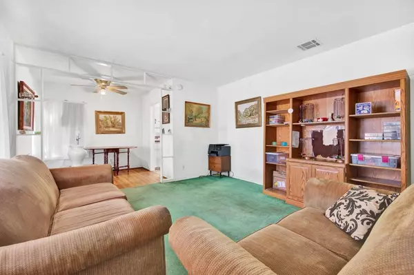 Sylmar, CA 91342,14036 Sayre ST
