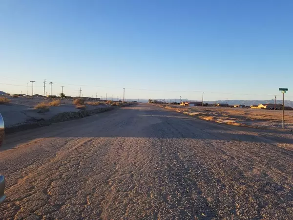 Salton City, CA 92275,1929 Sunrise DR