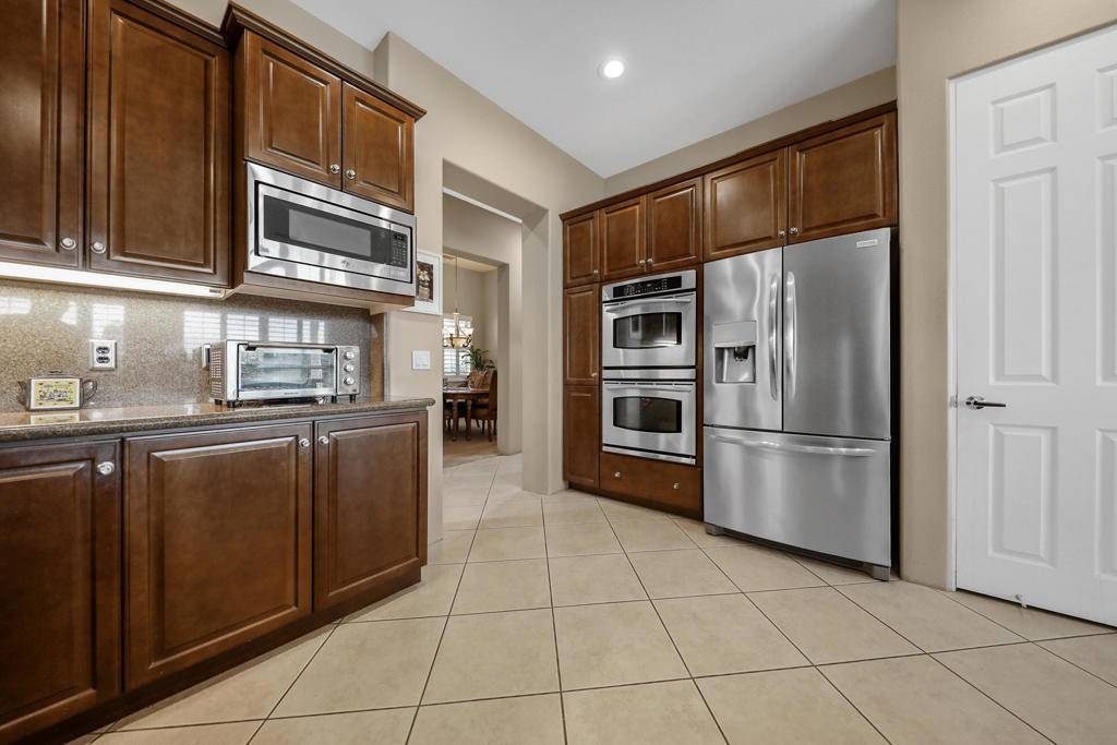 La Quinta, CA 92253,79897 Derek Alan DR