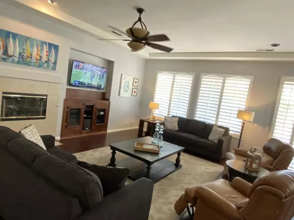 La Quinta, CA 92253,43541 Parkway Esplanade E