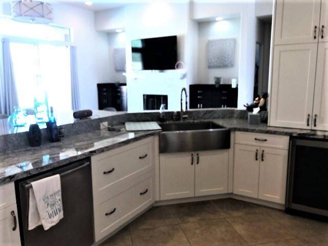 Palm Desert, CA 92211,74130 Pele PL