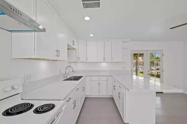 Coachella, CA 92236,86080 Corte Stella