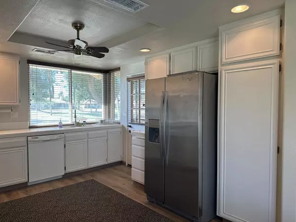 Palm Desert, CA 92260,261 Santa Barbara CIR