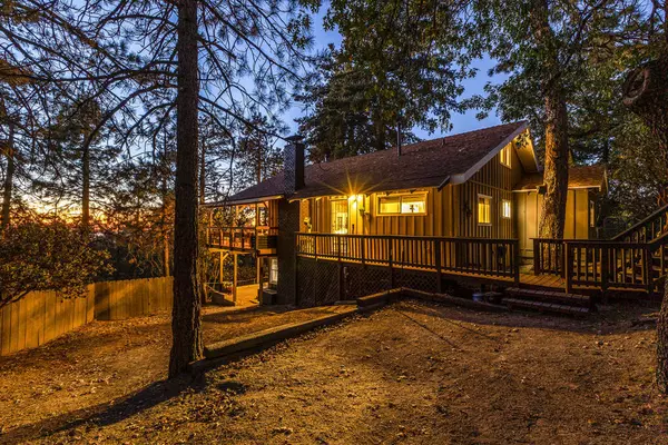 Idyllwild, CA 92549,24795 Schaffer DR