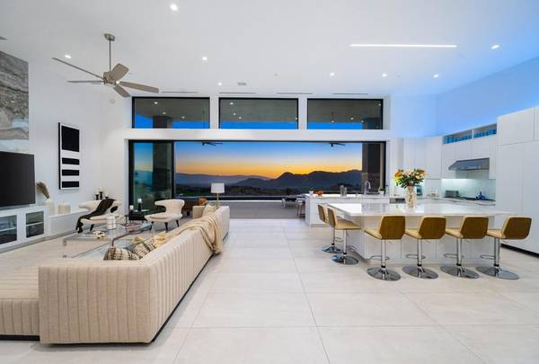 Palm Desert, CA 92260,71260 Oasis TRL