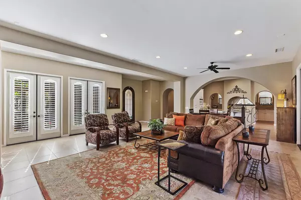 La Quinta, CA 92253,81794 Via La Serena