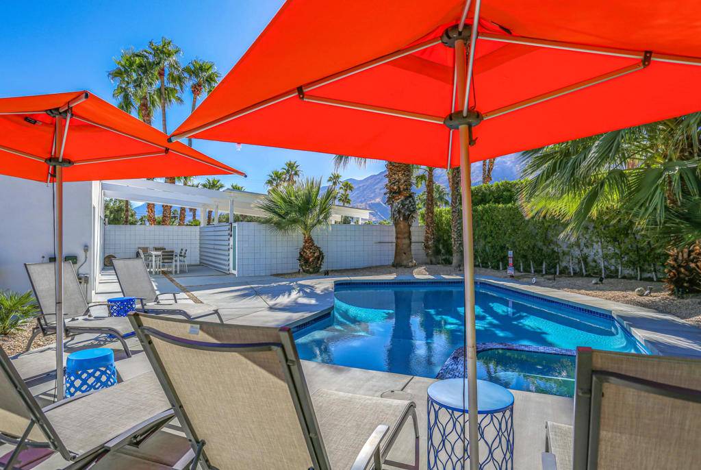 Palm Springs, CA 92262,688 E Spencer DR