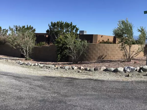 Whitewater, CA 92282,61055 Azania AVE
