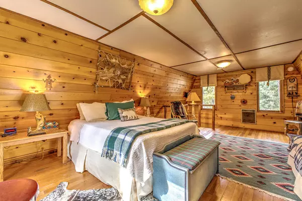 Idyllwild, CA 92549,55265 Daryll RD