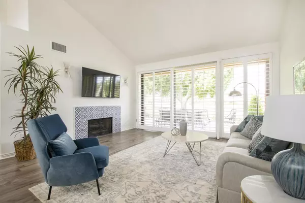 220 Serena Drive DR, Palm Desert, CA 92260