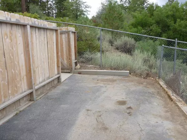 Big Bear, CA 92315,558 Wren DR