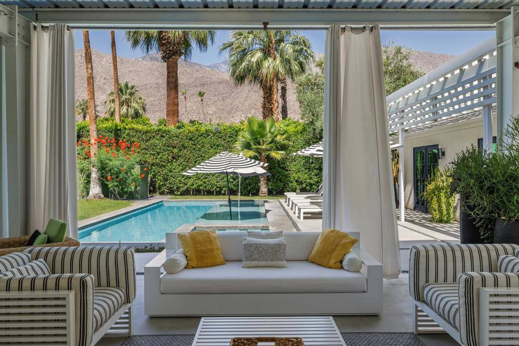 Palm Springs, CA 92264,470 E Avenida Olancha #2