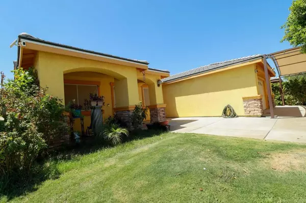 Coachella, CA 92236,83153 Camino Bahia