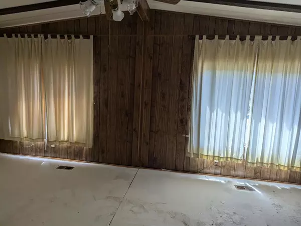 Desert Hot Springs, CA 92240,14777 Palm DR #113