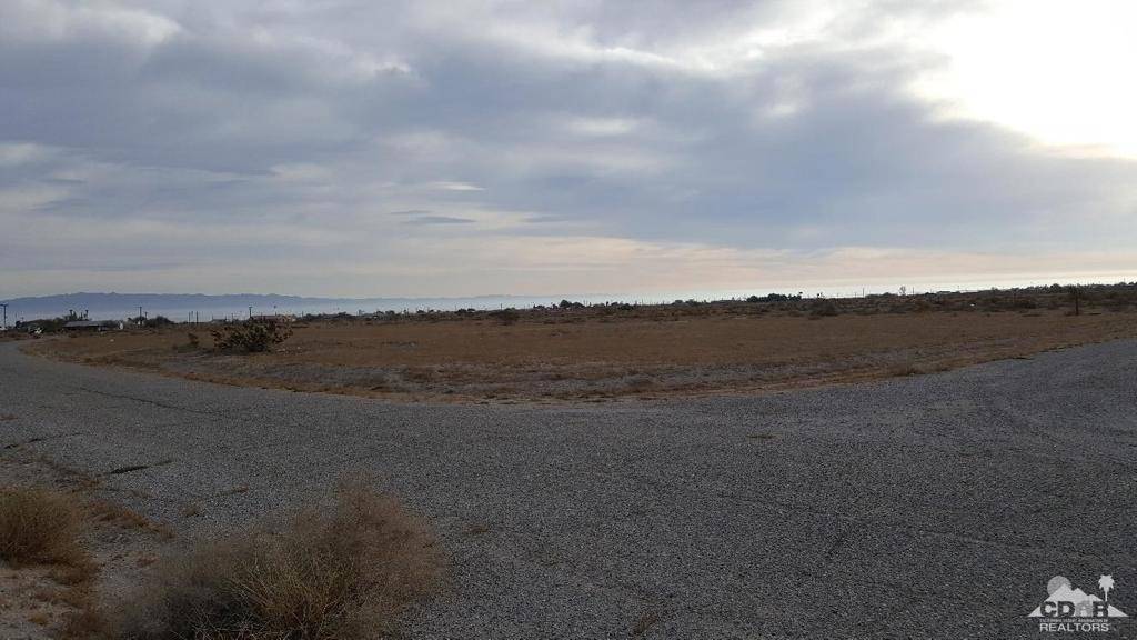 1133 Sea Wind AVE, Thermal, CA 92274