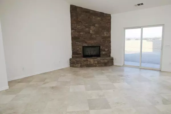Thermal, CA 92274,2319 Lark CT