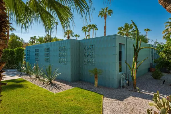 Palm Springs, CA 92262,1055 E Granvia Valmonte