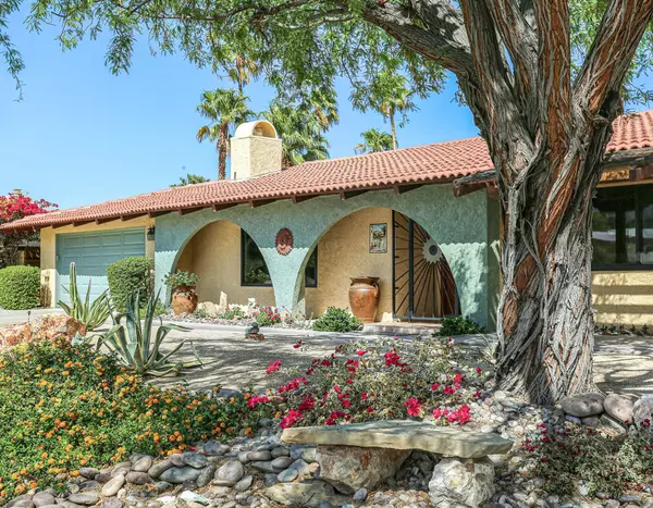1020 N Cerritos DR, Palm Springs, CA 92262