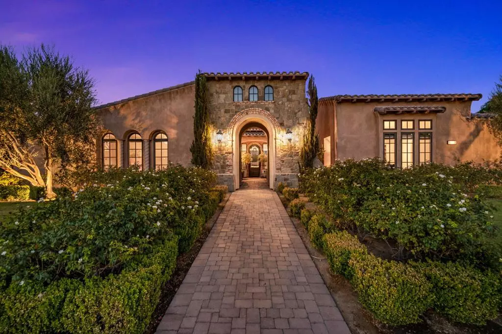 La Quinta, CA 92253,54360 Alysheba DR