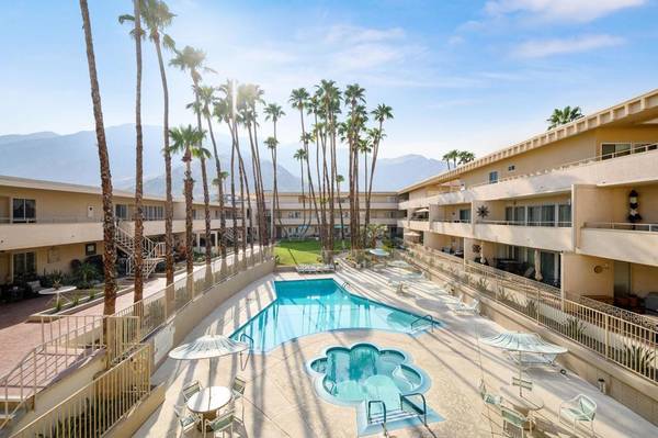 Palm Springs, CA 92262,277 E Alejo RD #215