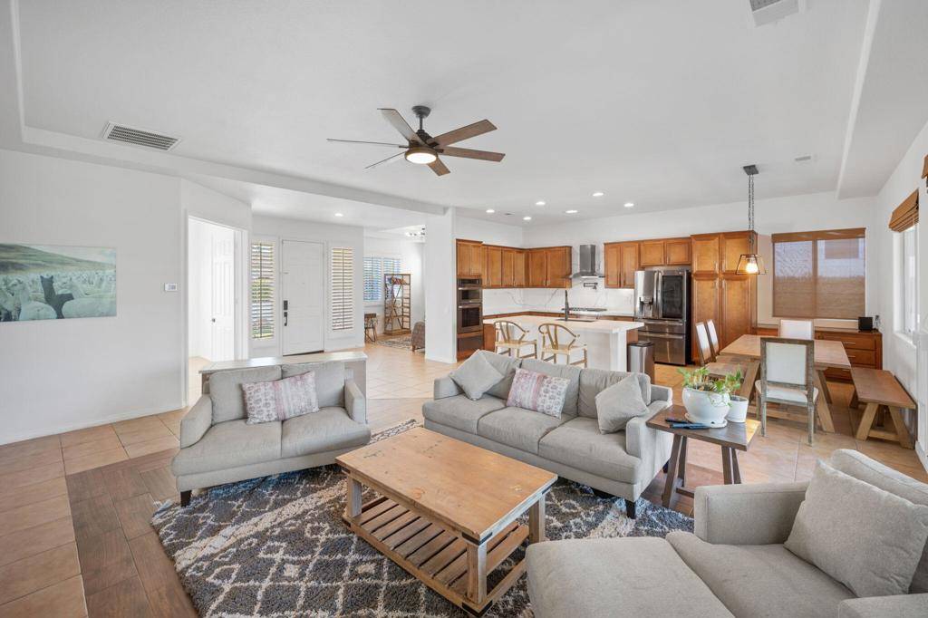 La Quinta, CA 92253,44875 Via Catalina