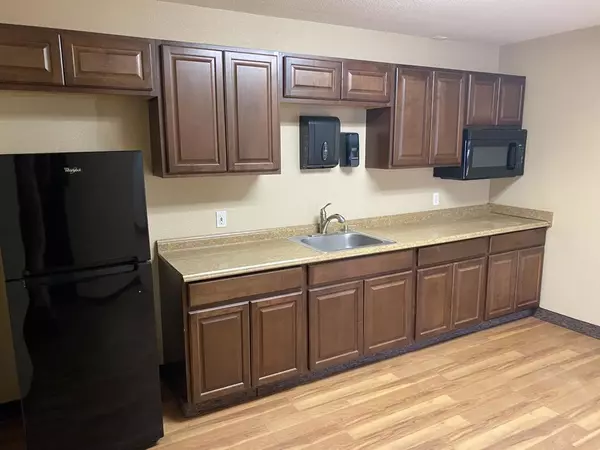 Indio, CA 92201,45895 Oasis ST #D